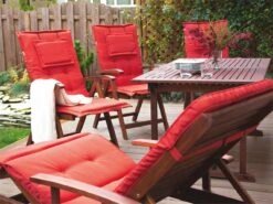 Silla De Jardín De Madera De Acacia Con Cojín Rojo Claro TOSCANA -Jardín Muebles Ventas 5e5199624444cec3dd3690e40ef55abc3f6b9b8a 63e4e251b05842d28e2b438a829f8c2f